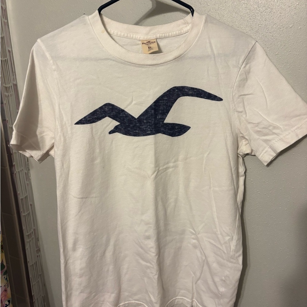 Hollister White Tee with Navy Logo Vintage Size XL